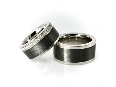 trauringe-modern-damenring-750-weissgold-carbon-43-brillanten-total-0-60ct-tw-vs-chf-5500-herrenring-chf-3500B142B58A-B03F-7C9C-EE6C-CD2670D5C8B3.jpeg